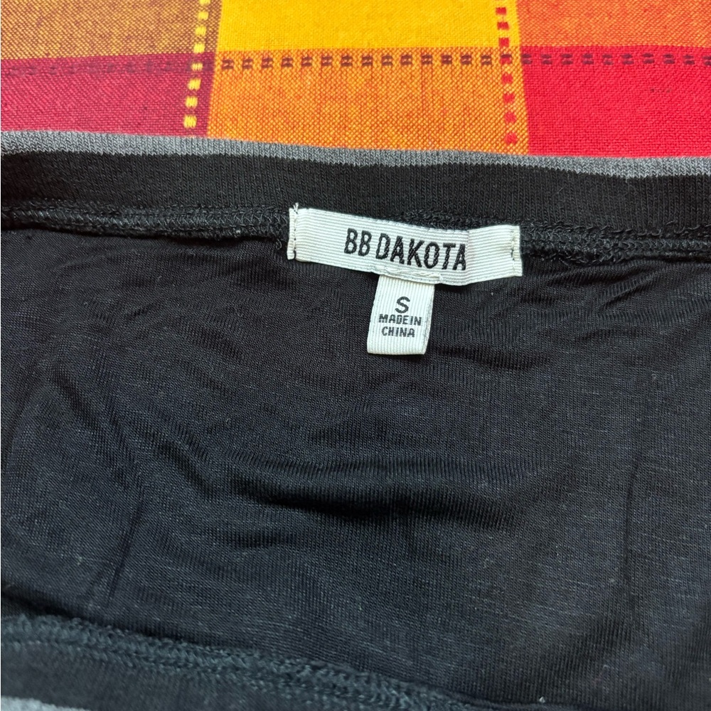Black Grey Stripes Pencil skirt - Picture 8 of 9